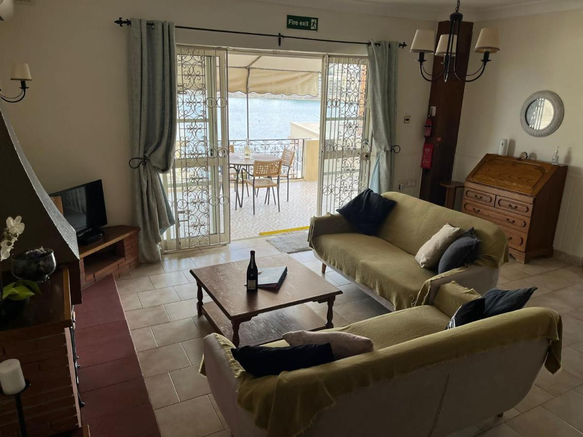 Groundfloor Apartment By The Sea, Fabulous Views St. Paul's Bay Esterno foto